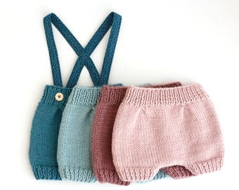 WOOL HANDKNITTED BLOOMERS, for babies.