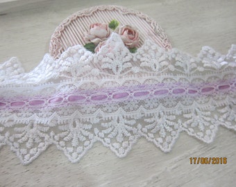 1 Yard- Embroidered Lace with Ribbon/NTL131-Assorted Lace Ribbon/