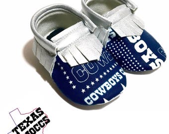 Dallas Cowboys Baby Shoes Moccasins - Handmade Moccs // Baby Moccs // Football Moccasins // TEXAS MOCCS // Baby Moccasins