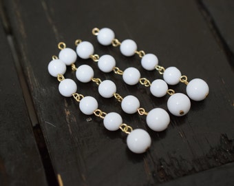 Vintage White Lucite Dangle Drop Beads, 4pcs