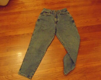CHIC Vintage High Waisted Jeans (size 4)