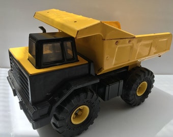 Vintage 1990's Tonka Dump Truck