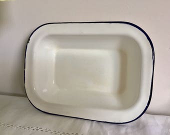 Vintage rectangular enamel pan. Czechoslovakian