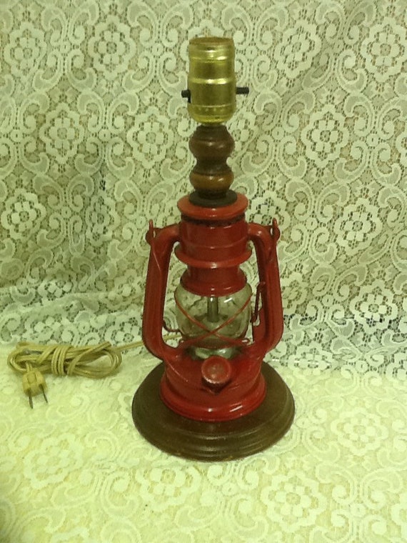 Red Rail Road Lantern Vintage Electric Table Lamp Country
