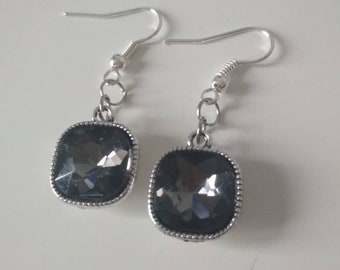 Dark grey crystal earrings