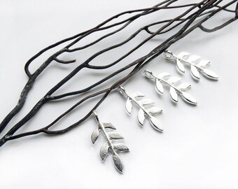 4 25 mm silver branch charms
