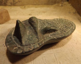 Liver-of-Piacenza-Etruscan-astronomical-and-divination-artifact-replica