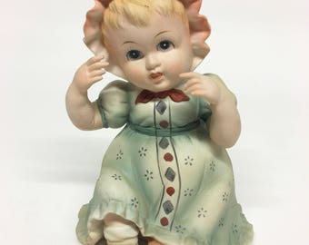 Lefton Piano Baby Girl//Hand Painted Figurine//Collectible//Lefton KW1927//Vintage Lefton Figurine