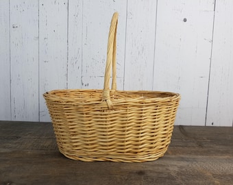 Vintage Wicker Carrying Basket 13" High x 12.5" Wide Easter Basket Flower Girl Handle Basket Rustic Wedding Boho Chic Country Storage Decor