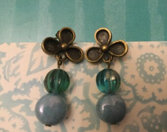 Vintage Style Montana Blue earrings