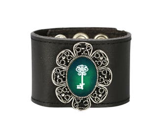 Leather Cuff Bracelet, Leather Bracelet, Vintage Key Bracelet