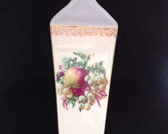 Cake server by Royal Tudor ware