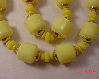 Vintage Yellow Plastic Beads Necklace 18 - 252