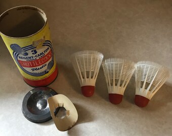 Cool Vintage 1970s Regents-Carlton Perma Last Plastic Shuttlecocks (Can & Birdies)
