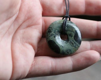 30 mm Kambaba Jasper Pi Stone Donut V11A5