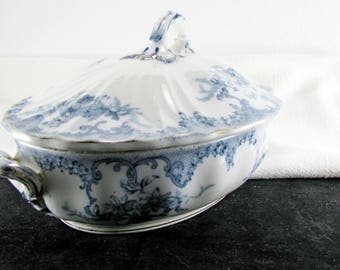 Antique Flow Blue Furnival VERSAILLES RN 221872, English Porcelain Oblong Lidded Taureen, Blue Transferware, Antique Shower Gift 1890s