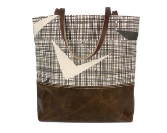 Skinny Laminx Bag, leather bottom tote, carryall bag, everyday purse, Beach bag, Black and white travel bag, canvas tote bag, Tote handbag