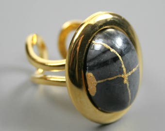 Kintsugi (kintsukuroi) stone ring with a Picasso jasper cabochon with gold repair in a gold plated setting - OOAK