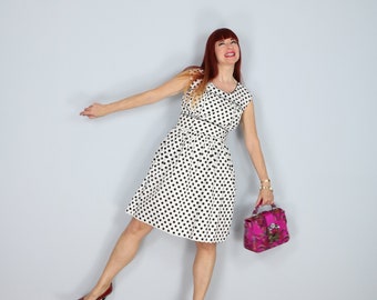 1950s Style Dress - White Black Polkadot Dress - Fit And Flare - 1990s - Sleeveless - Back Button Up - Summer Spring - Size Small