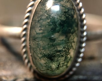 Vintage Sterling Silver/ Green Moss Ring #279