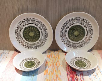 retro biltons ironstone plates and bowls,biltons ironstone tableware,made in england,green geometric design,1970's,10 inches,bowls,plates