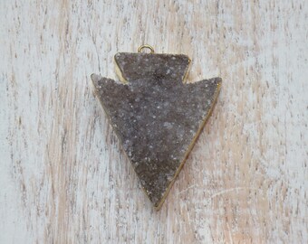 Gold Electroplated Purple Druzy Arrow Pendant, Arrow Charm, Arrow Druzy Charm, Purple Arrow