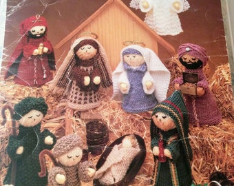 Leisure Arts Knit Nativity Scene Pamphlet