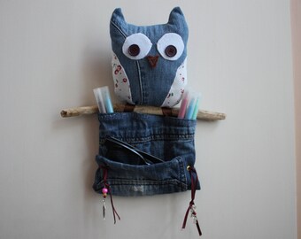 OWL pencil and sunglasses holder