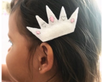 Glitter crown hair clip