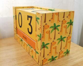 Perpetual Wooden Block Calendar, Zoo Animals, Giraffes and Palm Trees, Baby Nursery, Kids Room, Adventure Theme, Animal Print, Boy Gift