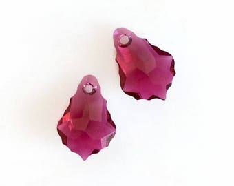 Swarovski 6090 baroque pendant in ruby - 16mm - Swarovski pendant - ruby red