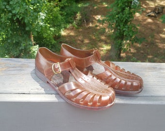 1980s jelly shoes//clear brown jelly sandals with metal buckle//vintage 80s shoes