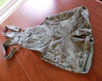 Bibs, Camo Jumpsuit, Fatiques, Faded Dungarees, Shorts Dungarees, Festival Bibs, Overall Shorts, dungarees, camo dungarees,