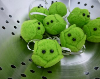Brussel Sprout Christmas Garland Needle Felted Christmas Decoration handmade from British Shetland wool