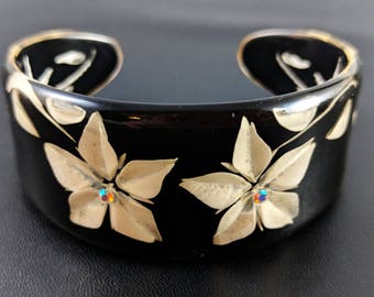 Vintage Lucite Chunky Cuff Bracelet 1980’s 3D Effect Cuff Bracelet