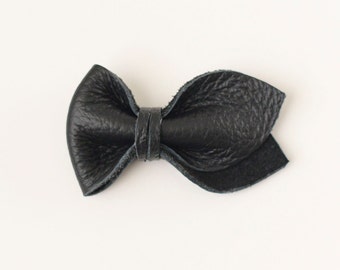 Black Tulip Bow
