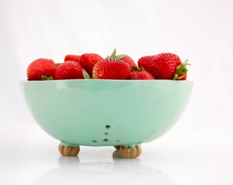Handmade ceramic berry bowl, Housewarming gift, Large berry bowl, Handmade gifts, Ceramic pottery, Decorative bowls , Pottery colander