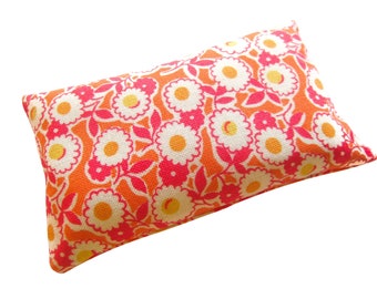 Daisy Emery Pincushion filled with Emery Sand