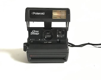 vintage POLAROID camera 1990s SUN 600 tested and in perfect condition