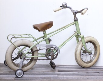 Vélo enfant vert menthe Frenchvintagecharm, tricycle vert pastel, vélo vintage, brocante française
