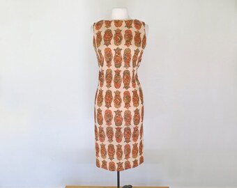 WIGGLE // 60s fitted poly day dress with paisleys / M L