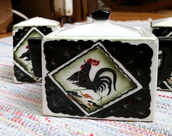 Sugar salt and pepper set with retro rooster motif-black white green red-starburst design