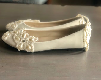 Pearly flats, low heel, Wedding shoes. Wedding flat shoes. Comfortable wedding shoes. Bridal shoes, heel wedding shoes