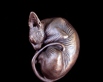 Sphynx Cat Resin Figurine Sleeping Sphynx Bronzed Miniature Sculpture Gift for Cat Lover