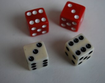 Lot of 4 Vintage Casino red/creme dice