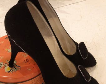1950's stiletto pumps - faux suede - size 7