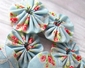 12 Shabby Blue Rose Fabric YoYos, Quilt Yoyos, Fabric Flower Supplies, Fabric Appliques, Quilting Supplies