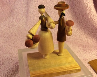 Polish Folk art Wooden Figurine from Warsaw Spoldzielnia