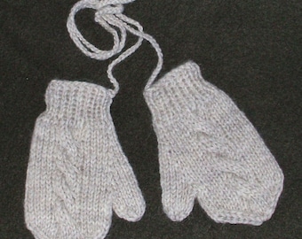 Hand knit toddler mittens in 100 % Natural Wool
