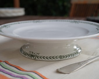 Plate on pedestal, St Amand, white, green, vintage.